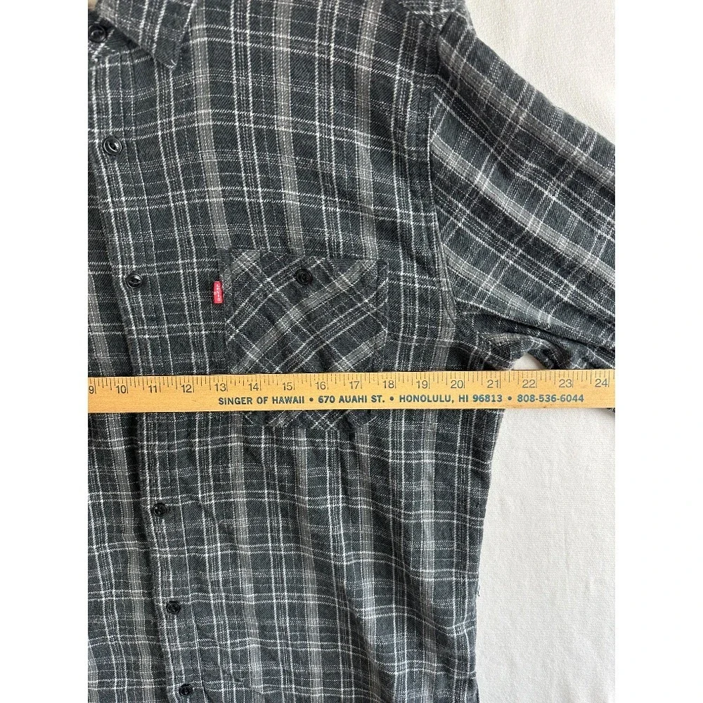 Levi's Button Up Men's Large Flannel Shirt Plaid Long‎ Sleeve Pockets
